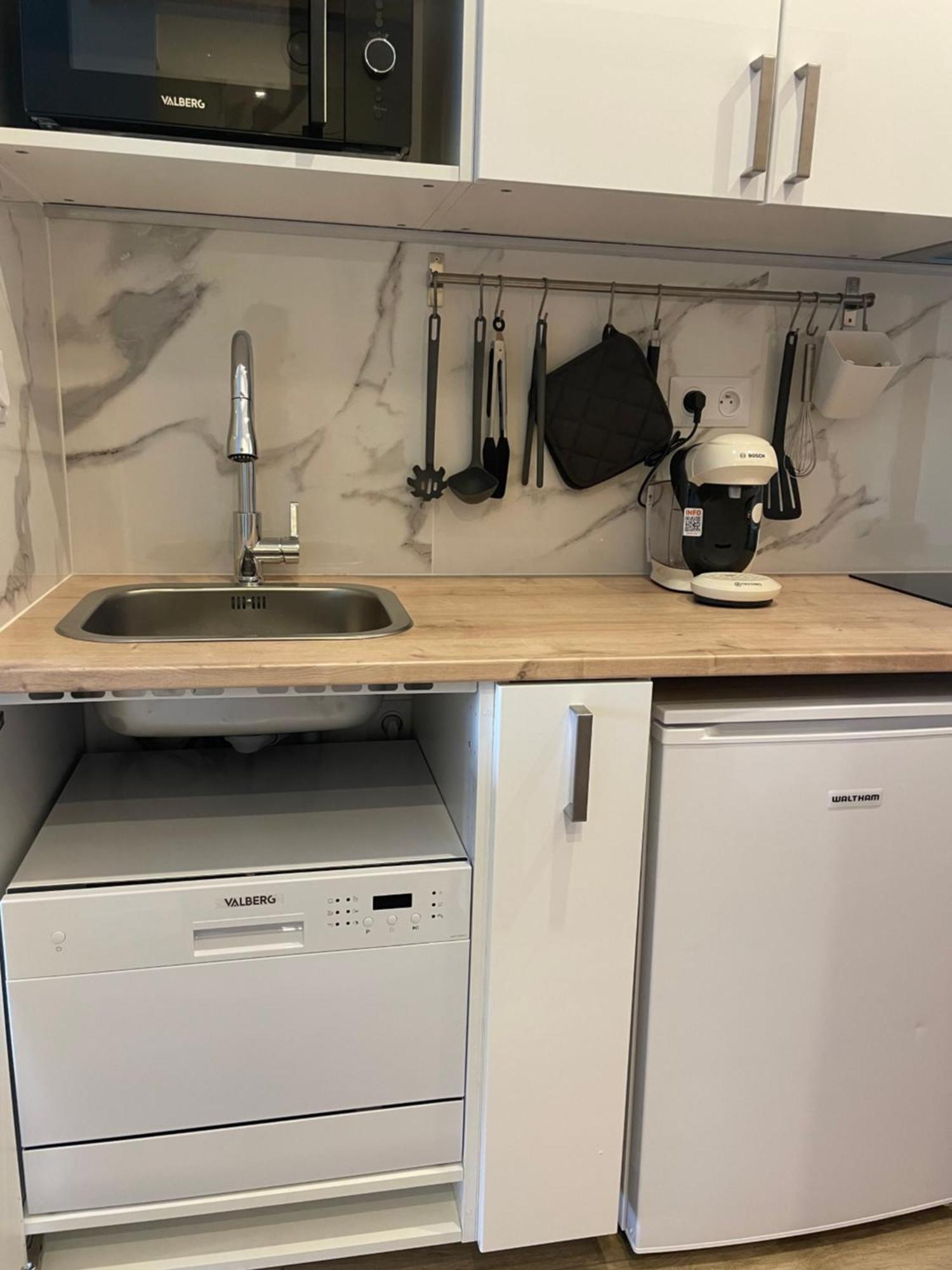 Superbe Studio Avec Terrasse Proximite Plage Saint-Mandrier-sur-Mer Eksteriør billede